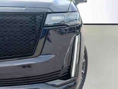 2023 Cadillac Escalade ESV — photo 9 view