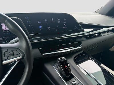 2023 Cadillac Escalade ESV — photo 30 view