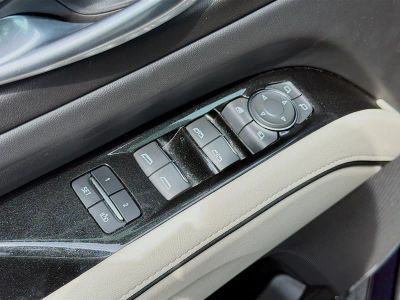 2023 Cadillac Escalade ESV — photo 25 view