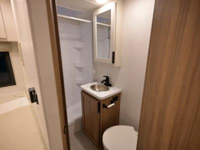 2027 Thor Motor Coach CHATEAU — photo 28 view