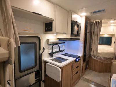 2027 Thor Motor Coach CHATEAU — photo 8 view