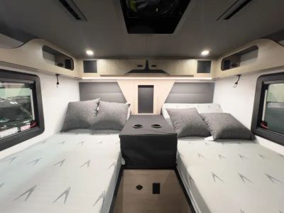 2026 Grand Design LINEAGE SERIES M — photo 18 view