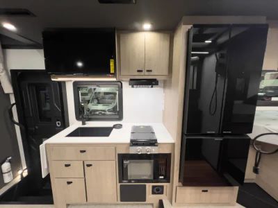 2026 Grand Design LINEAGE SERIES M — photo 7 view