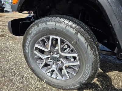 2025 Jeep Wrangler — photo 9 view