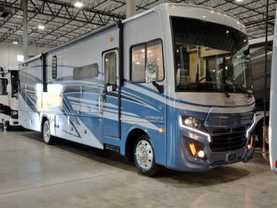 2026 Fleetwood BOUNDER - Photo 1