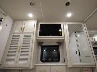 2026 Fleetwood BOUNDER - Photo 23