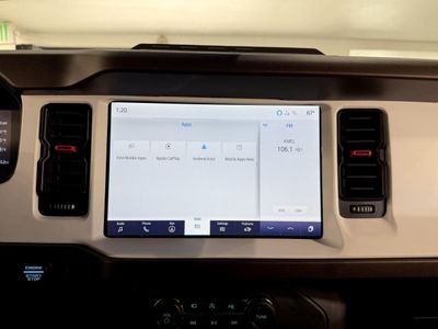 2024 Ford Bronco - Photo 17