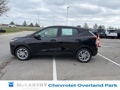 2027 Chevrolet Bolt - Photo 6