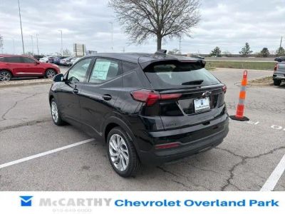 2027 Chevrolet Bolt - Photo 5