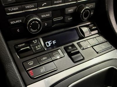 2014 Porsche 911 - Photo 19