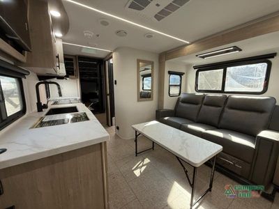 2025 Grand Design Imagine XLS - Photo 9