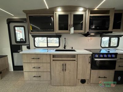 2025 Grand Design Imagine XLS - Photo 12