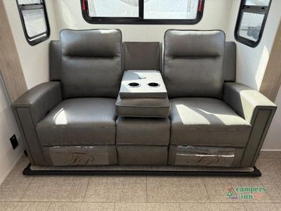 2025 Grand Design Imagine XLS - Photo 18