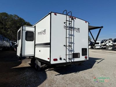 2025 Grand Design Imagine XLS - Photo 6