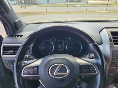 2021 Lexus GX — photo 17 view