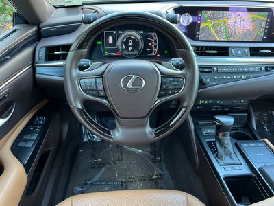2020 Lexus ES - Photo 15