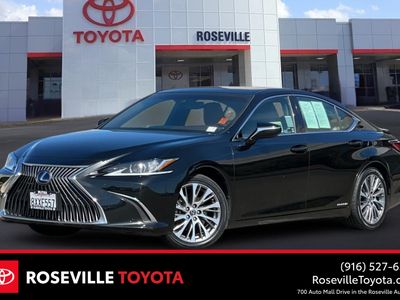 2020 Lexus ES - Photo 1
