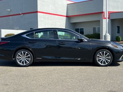 2020 Lexus ES - Photo 6