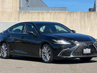 2020 Lexus ES - Photo 5