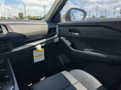 2026 Nissan Rogue — photo 17 view