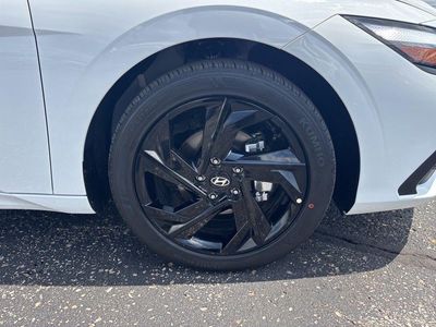 2026 Hyundai Elantra - Photo 25