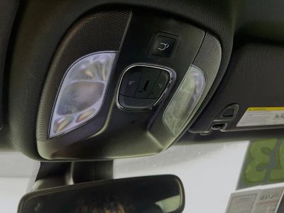 2023 Jeep Compass — photo 18 view