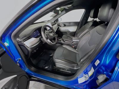 2023 Jeep Compass — photo 12 view