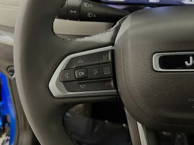 2023 Jeep Compass — photo 16 view