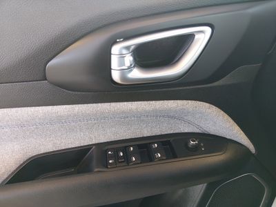 2022 Jeep Compass - Photo 18