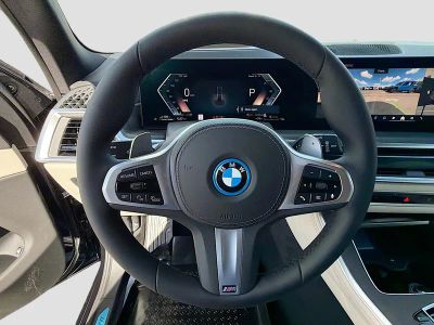 2026 BMW X5 — photo 40 view