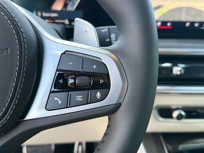 2026 BMW X5 — photo 39 view