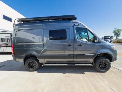 2027 Winnebago REVEL SPORT — photo 14 view