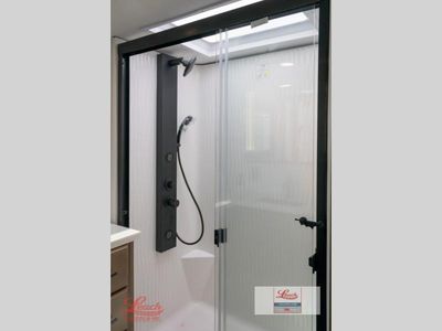 2026 Montana 3100RL - Photo 22