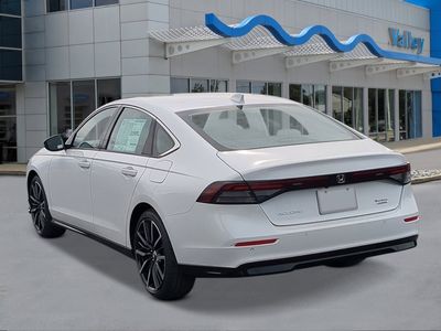 2026 Honda Accord Hybrid - Photo 3