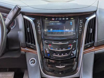 2019 Cadillac Escalade — photo 20 view