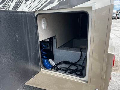 2022 Dynamax ISATA SERIES 3 - Photo 37