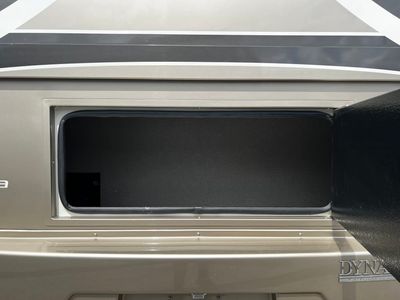 2022 Dynamax ISATA SERIES 3 - Photo 36