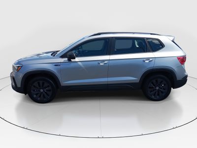 2024 Volkswagen Taos - Photo 4