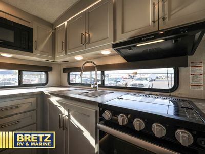 2025 Keystone RV Cougar Half-Ton - Photo 10