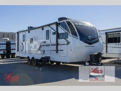 2026 Cougar Half-Ton 25FKD - Photo 1