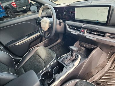 2026 2025 Kia K4 - Photo 9