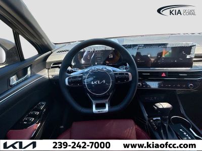 2026 Kia K5 — photo 16 view