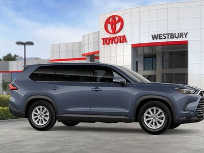 2026 Toyota Grand Highlander Hybrid — photo 13 view