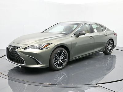 2025 Lexus ES - Photo 1