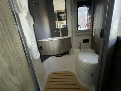 2027 Winnebago EKKO — photo 13 view