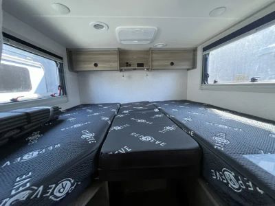 2027 Winnebago EKKO — photo 11 view