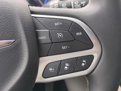 2024 Chrysler Pacifica — photo 28 view