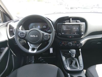 2024 Kia Soul - Photo 12
