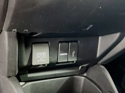 2017 Honda Fit — photo 13 view