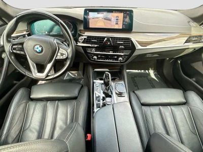 2021 BMW 5 Series — photo 16 view